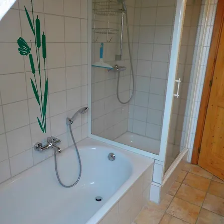 Lindenstrasse הייליגנהאפן